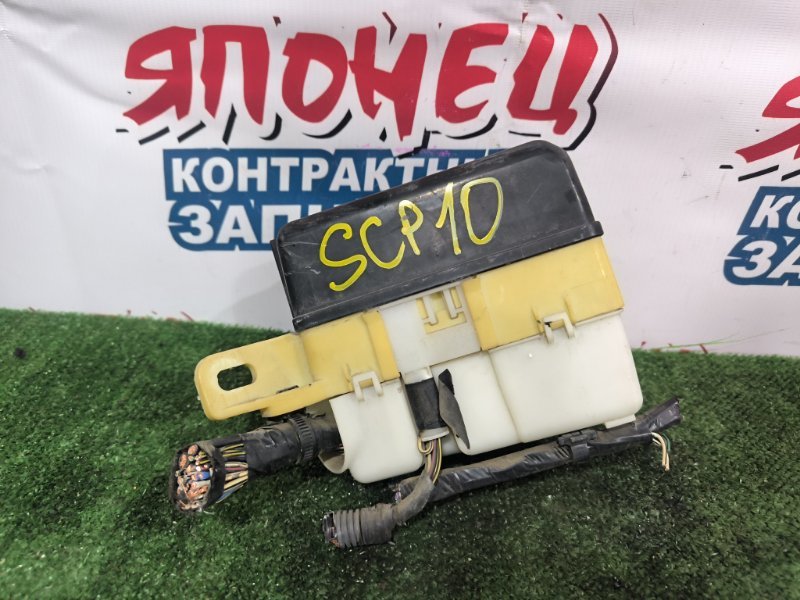 Блок предохранителей под капот TOYOTA VITZ SCP10 1SZ-FE (б/у)