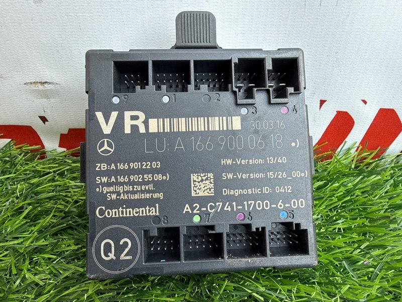 Блок управления дверьми MERCEDES-BENZ GLA-CLASS X156 651.930 передний правый (б/у)