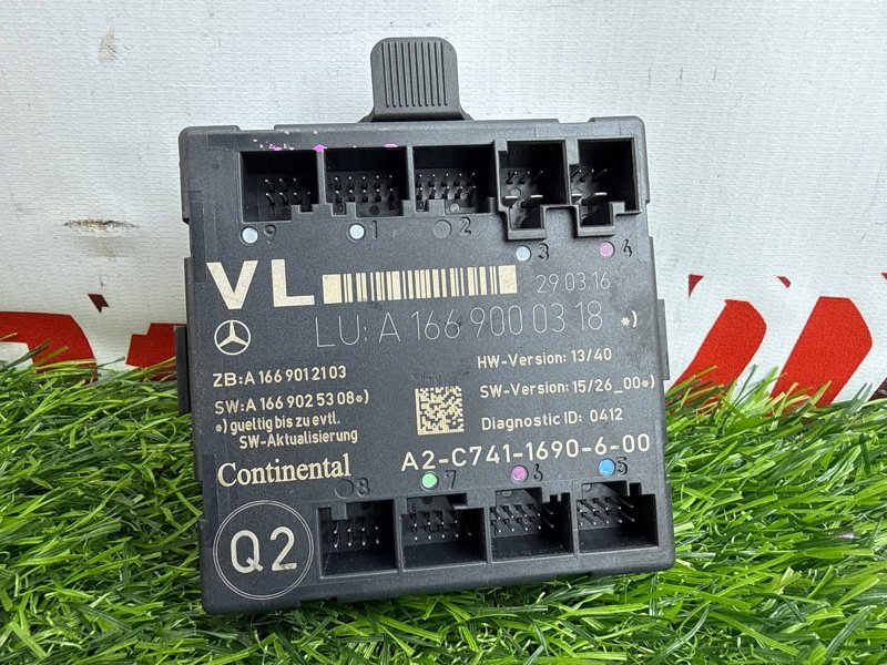 Блок управления дверьми MERCEDES-BENZ GLA-CLASS X156 651.930 передний левый (б/у)
