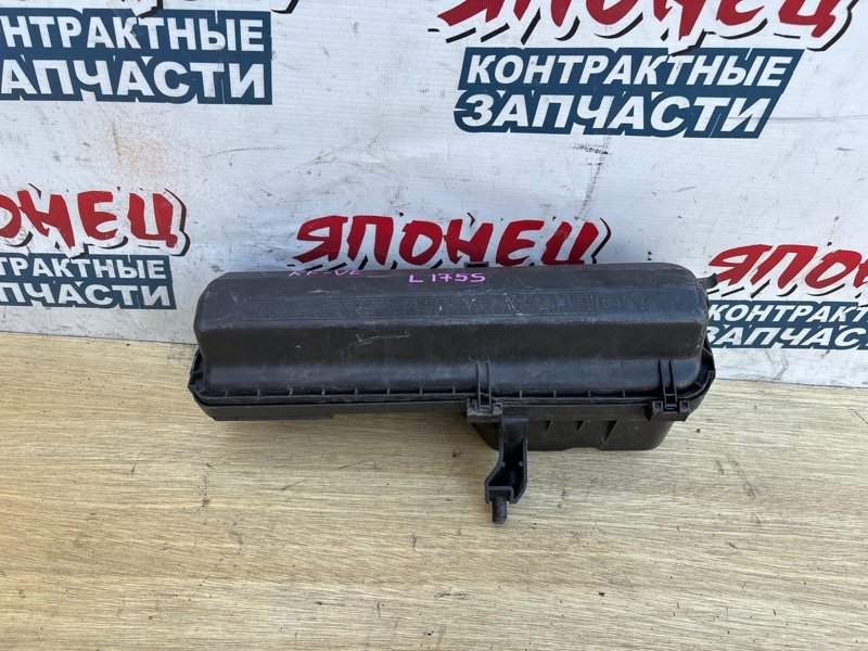 Корпус воздушного фильтра DAIHATSU MOVE L175S KF-VE (б/у)