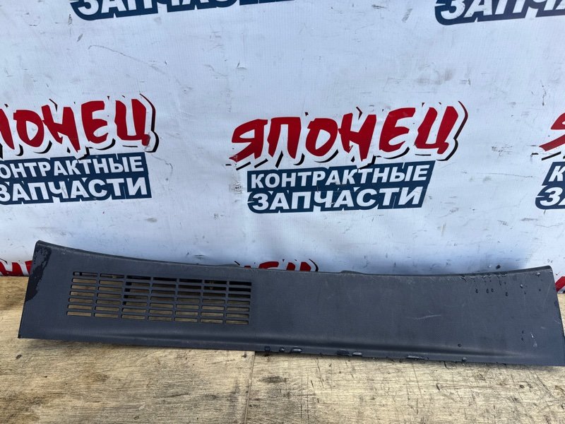 Накладка замка багажника MITSUBISHI OUTLANDER GF8W 4J12 (б/у)