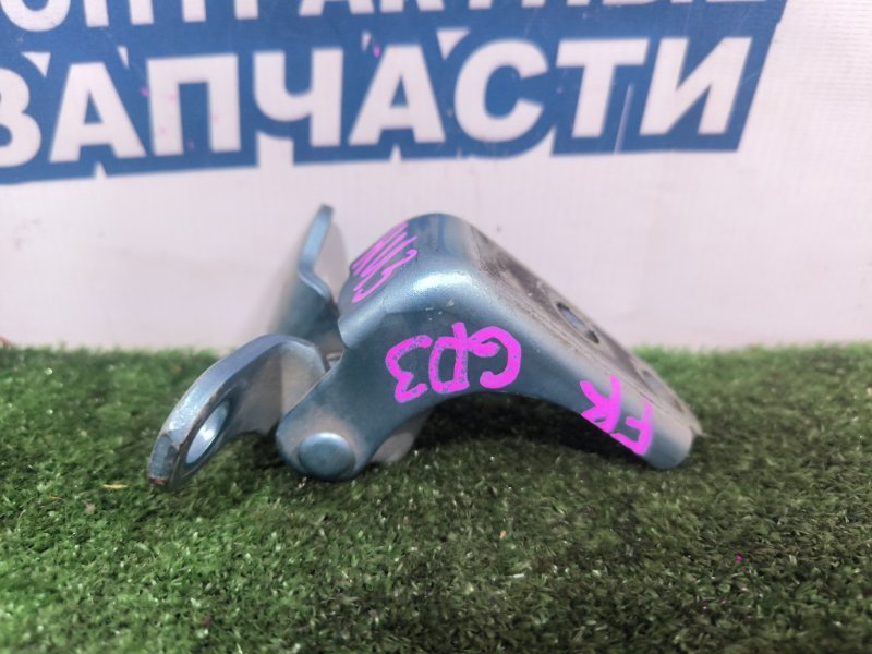 Петля двери HONDA FIT GD3 L15A передняя правая (б/у)