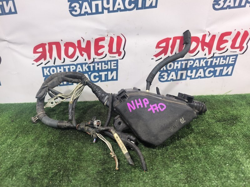 Блок предохранителей под капот TOYOTA SIENTA NHP170 1NZ-FXE (б/у)