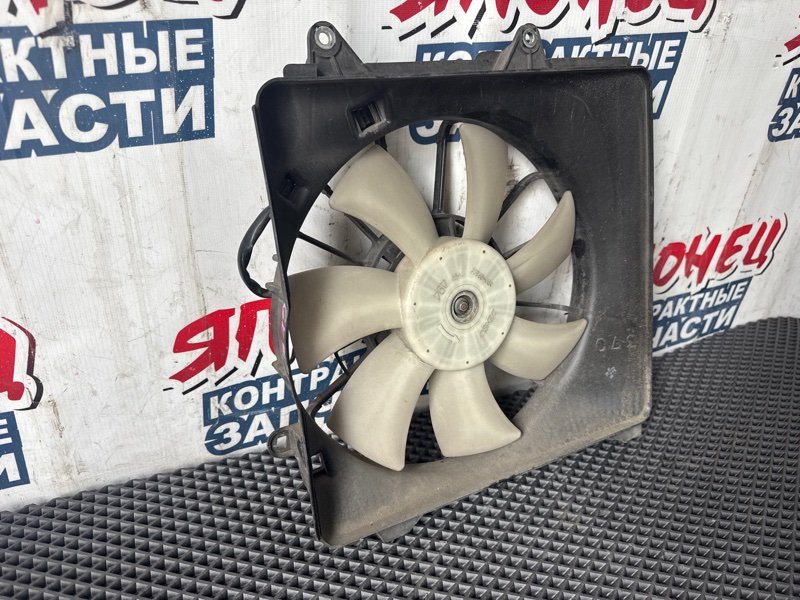 Диффузор радиатора кондиционера HONDA FIT GE6 L15A правый (б/у)