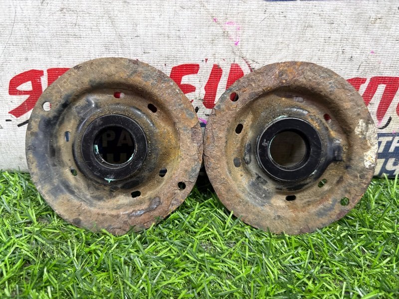 Опора пружины TOYOTA IQ KGJ10 1KR-FE передняя (б/у)
