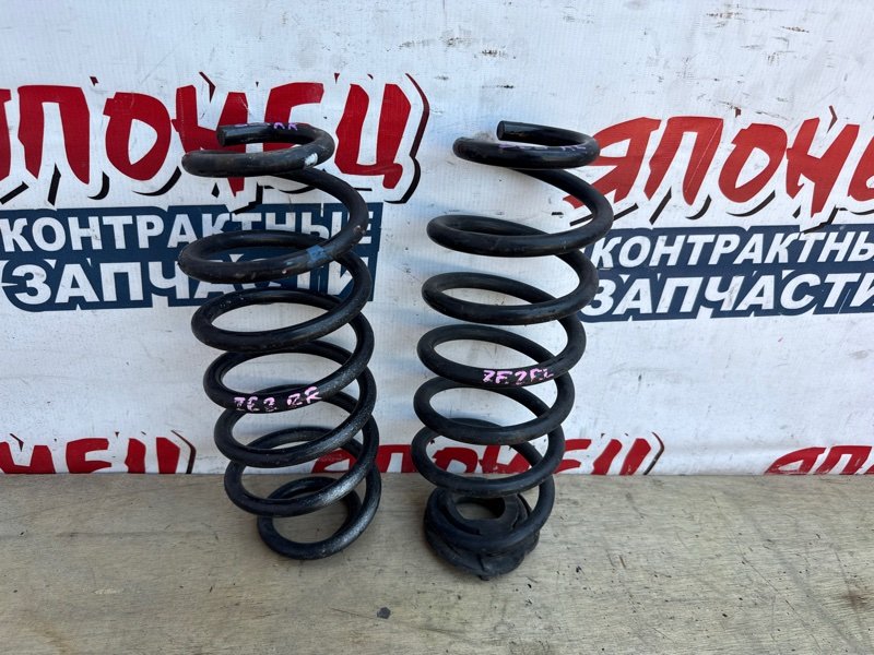Пружина HONDA INSIGHT ZE2 LDA задняя (б/у)