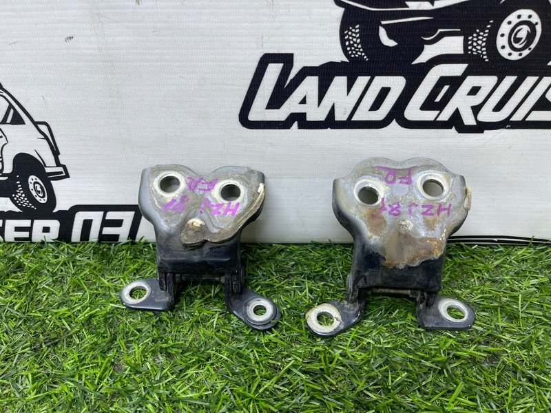 Петля двери TOYOTA LAND CRUISER HZJ81 1HZ передняя правая (б/у)