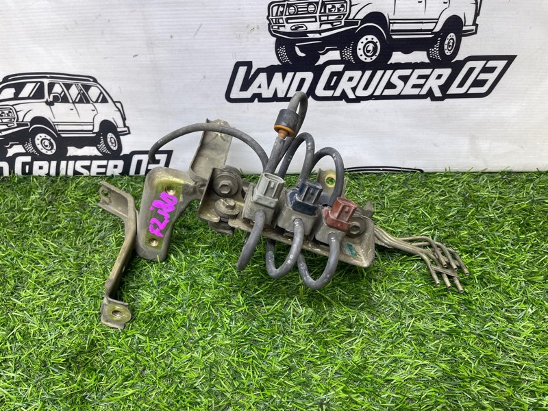 Клапан вакуумный TOYOTA LAND CRUISER FZJ80 1FZ-FE (б/у)