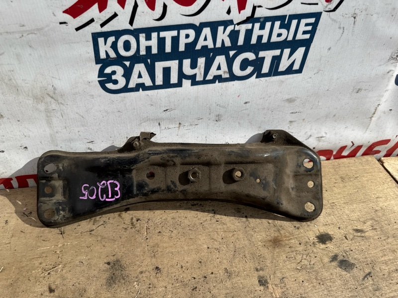 Кронштейн кпп SUBARU FORESTER SG5 EJ205 (б/у)