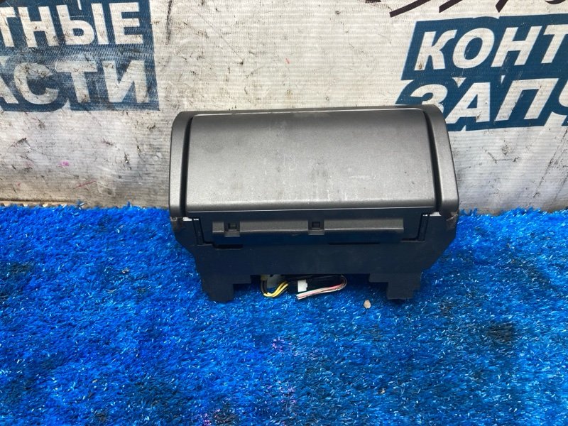 Пепельница TOYOTA ARISTO JZS160 2JZ-GE 1999 (б/у)
