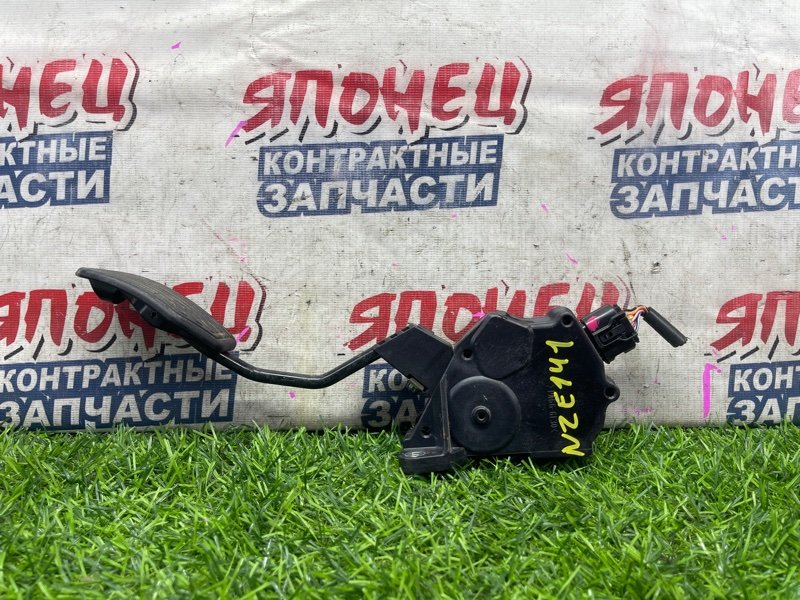 Педаль газа TOYOTA COROLLA FIELDER NZE141 1NZ-FE (б/у)