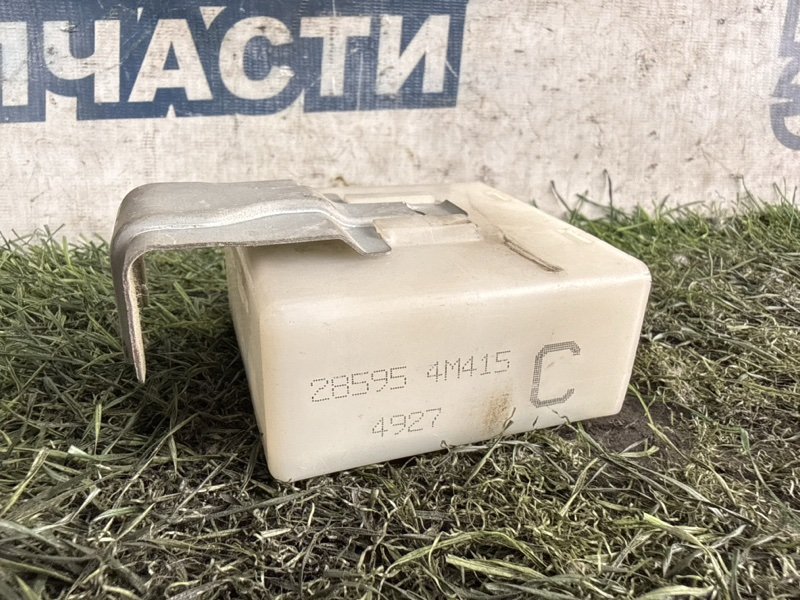 Блок управления дверьми NISSAN AD VFY11 QG15DE (б/у)