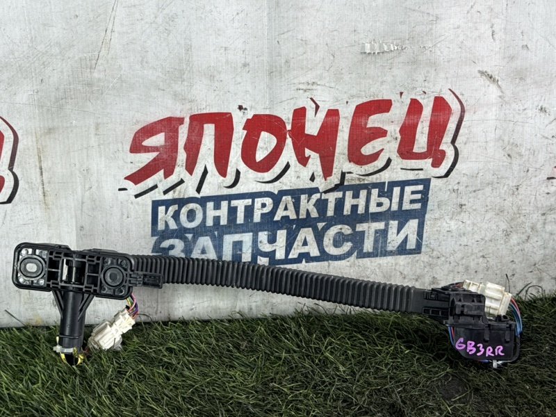 Проводка двери HONDA FREED GB3 L15A задняя правая (б/у)