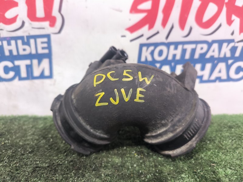 Патрубок воздушного фильтра MAZDA VERISA DC5W ZY-VE (б/у)