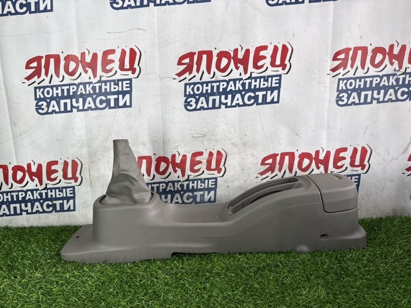 Бардачок между сиденьями NISSAN MARCH AK12 CR12DE (б/у)