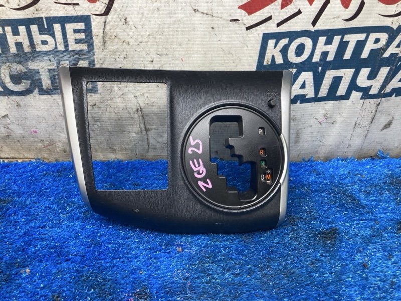 Консоль кпп TOYOTA WISH ZGE25 2ZR-FAE (б/у)