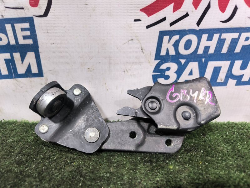 Ролик раздвижной двери HONDA FREED GB4 L15A задний правый (б/у)