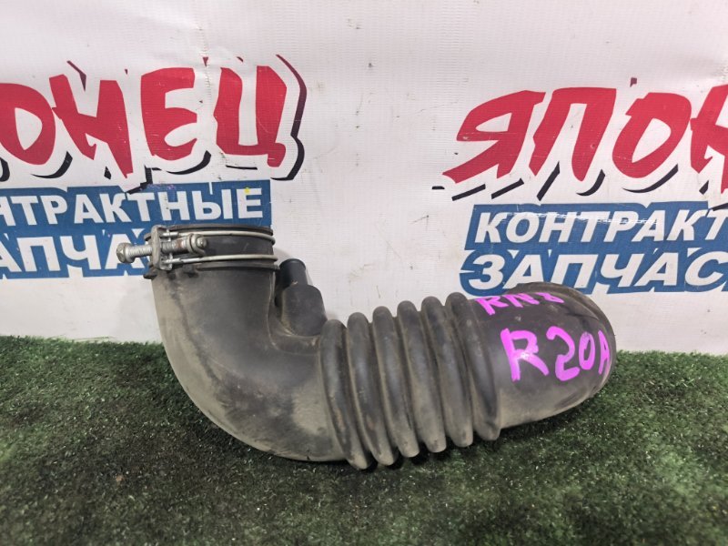 Патрубок воздушного фильтра TOYOTA FUNCARGO NCP20 2NZ-FE (б/у)