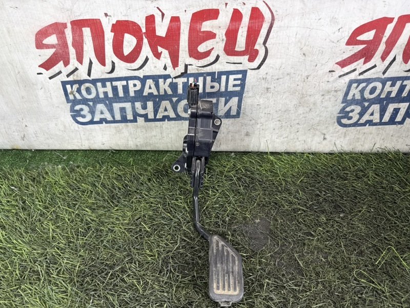 Педаль газа TOYOTA RACTIS NCP100 1NZ-FE (б/у)