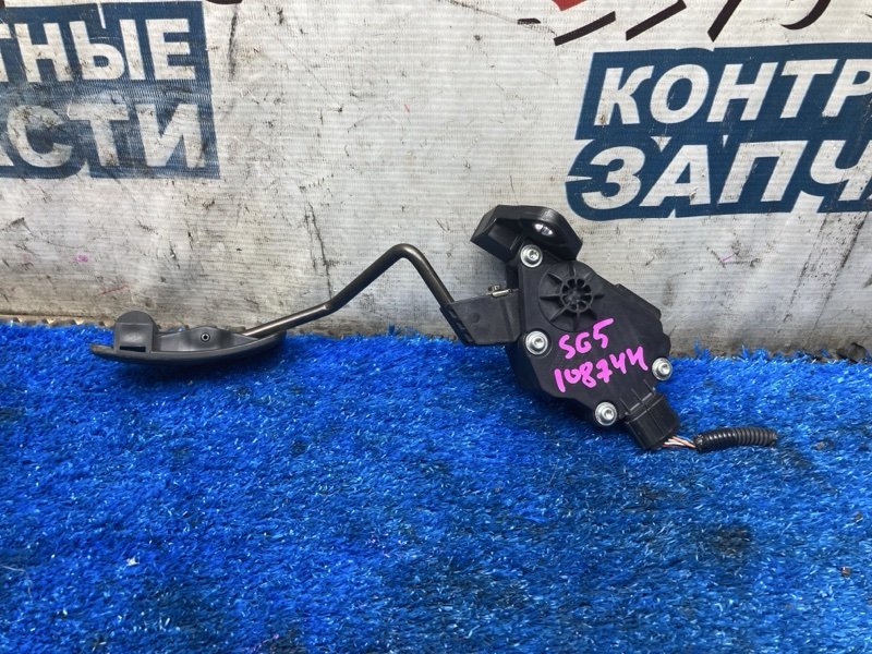 Педаль газа SUBARU FORESTER SG5 EJ20 (б/у)