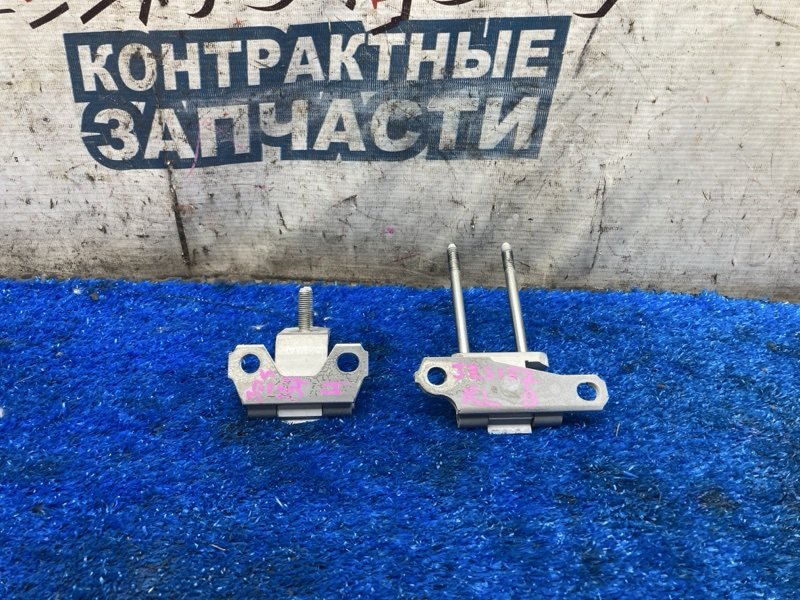 Петля двери TOYOTA CROWN JZS157 2JZ-GE 1999 задняя левая (б/у)