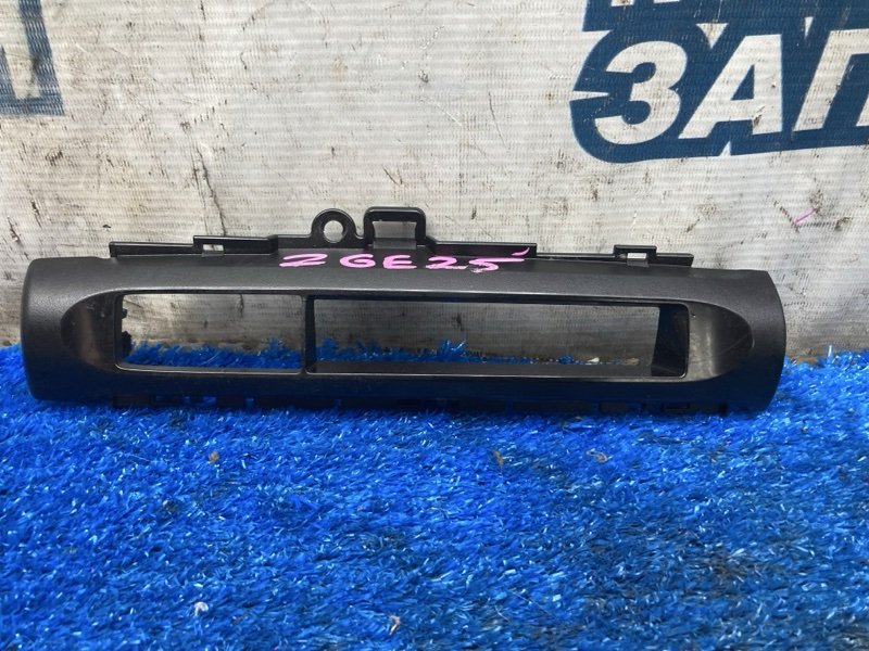 Консоль панели приборов TOYOTA WISH ZGE20 2ZR-FAE (б/у)