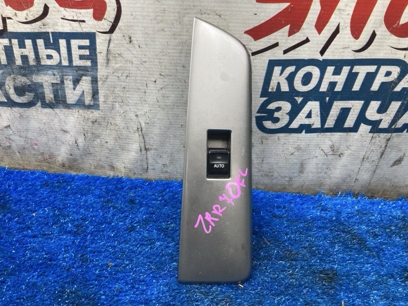 Кнопка стеклоподъемника TOYOTA HOAH ZRR70 3ZR-FAE передняя левая (б/у)