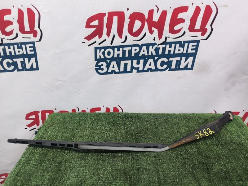 Дворник двери багажника NISSAN VANETTE SK82VN F8 (б/у)