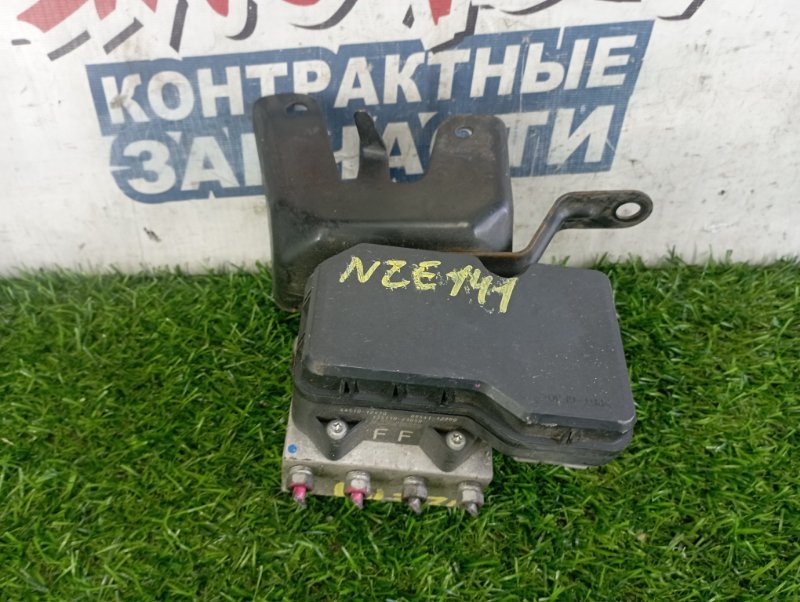 Блок abs TOYOTA COROLLA FIELDER NZE141 1NZ-FE (б/у)