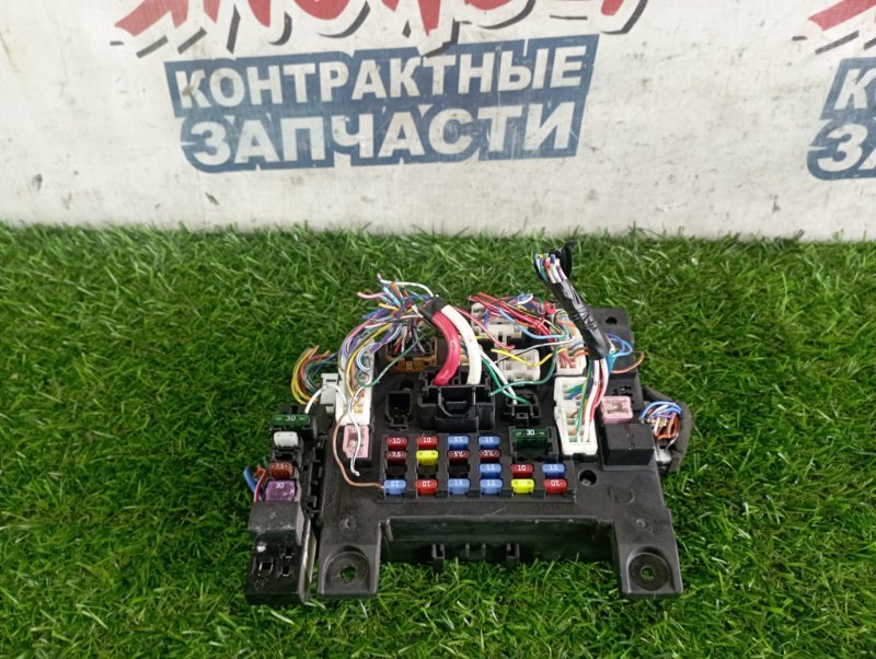 Блок предохранителей салона MITSUBISHI OUTLANDER CW5W 4B12 (б/у)