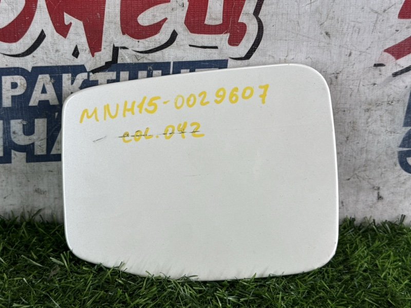 ЛЮЧОК ТОПЛИВНОГО БАКА TOYOTA ALPHARD MNH15 1MZ-FE (б/у)