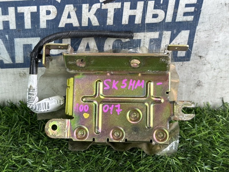 Блок airbag MAZDA BONGO BRAWNY SK5HM WL (б/у)