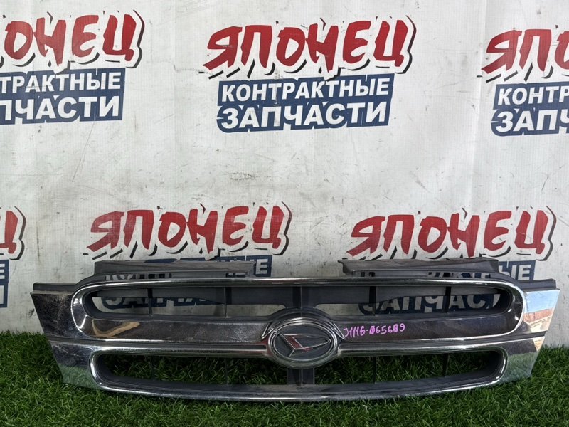 Решетка радиатора DAIHATSU TERIOS KID J111G EF-DEM (б/у)
