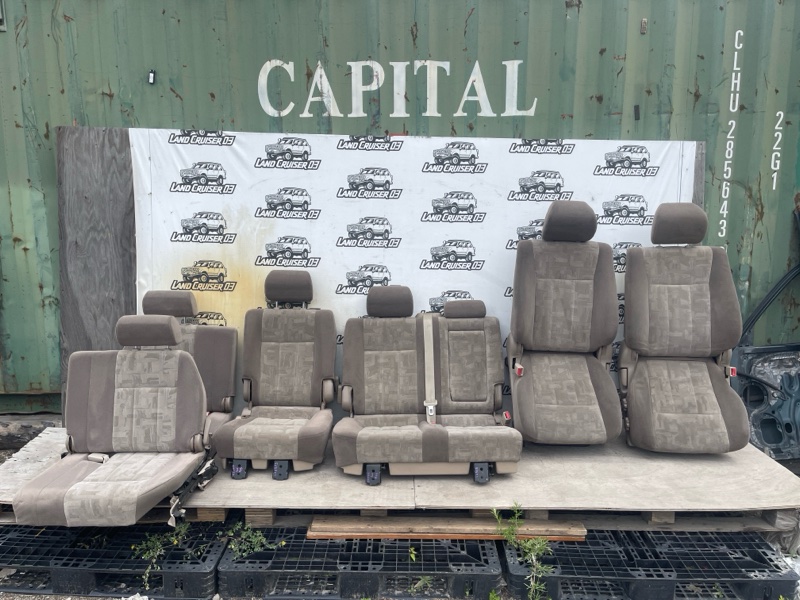 Сиденья комплект TOYOTA LAND CRUISER UZJ100 2UZ-FE (б/у)