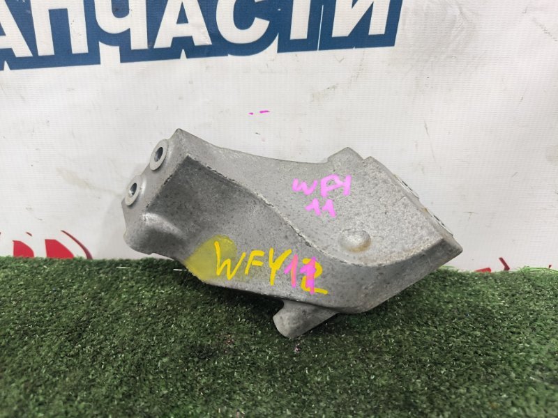 Кронштейн впускного коллектора NISSAN WINGROAD WFY11 QG15DE (б/у)