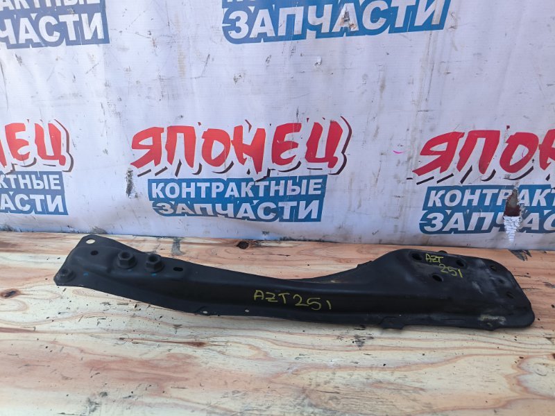Балка продольная под двс TOYOTA AVENSIS AZT251 2AZ-FSE передняя (б/у)