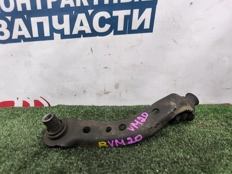 Крепление балки подвески NISSAN NV200 VM20 HR16DE правое (б/у)
