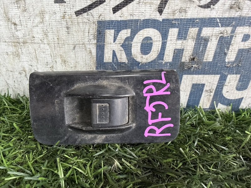 Кнопка стеклоподъемника HONDA STEPWGN RF5 K20A задняя левая (б/у)