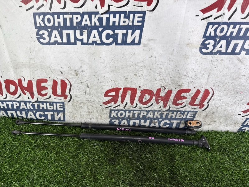 Амортизатор багажника TOYOTA RACTIS NCP100 1NZ-FE (б/у)