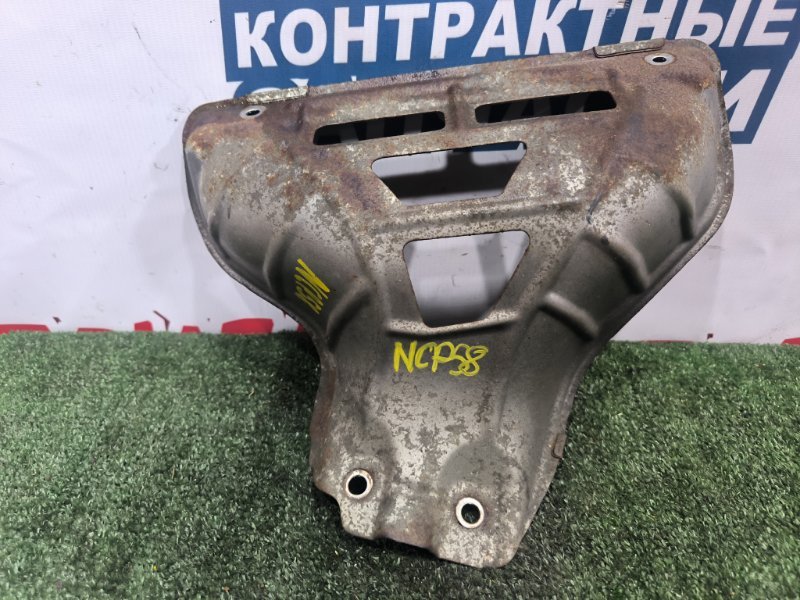Защита выпускного коллектора TOYOTA SUCCEED NCP58 1NZ-FE (б/у)