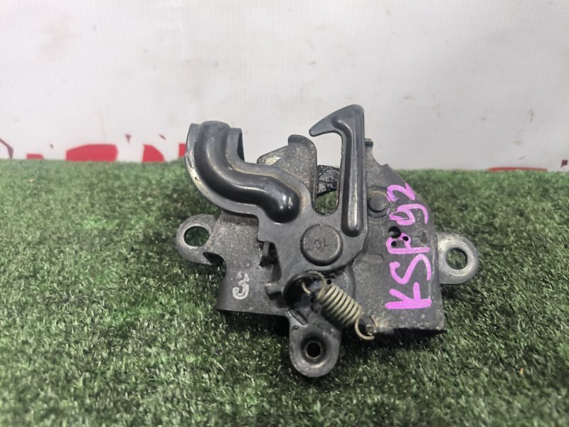 Замок капота TOYOTA BELTA KSP92 1KR-FE (б/у)