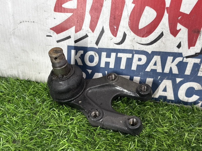Шаровая опора NISSAN VANETTE SKP2MN L8 передняя (б/у)