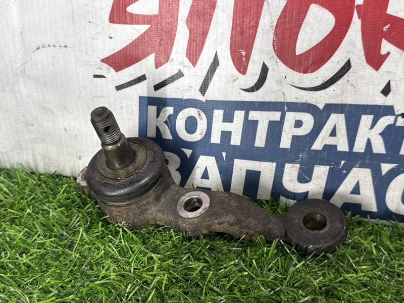 Шаровая опора TOYOTA CRESTA GX100 1G-FE передняя правая (б/у)