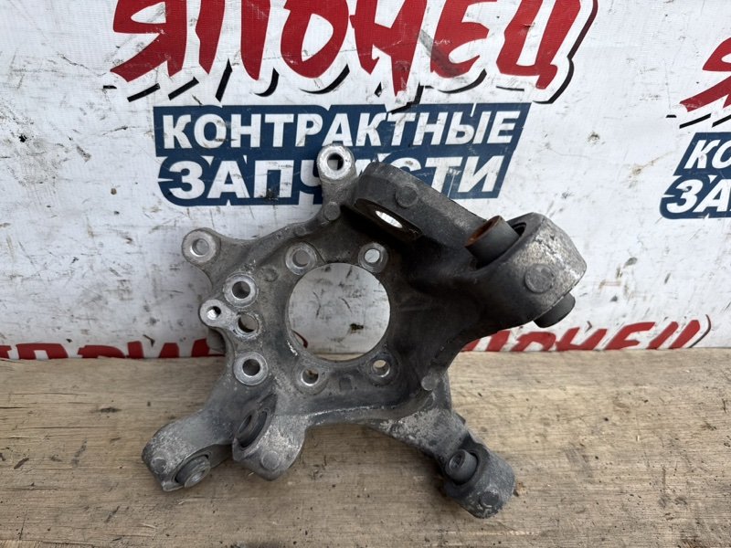 Цапфа NISSAN FUGA KY51 VQ37VHR задняя правая (б/у)