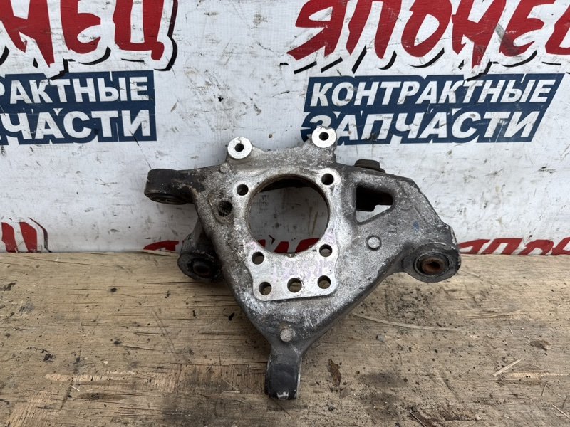 Цапфа TOYOTA CROWN GRS181 4GR-FSE задняя левая (б/у)