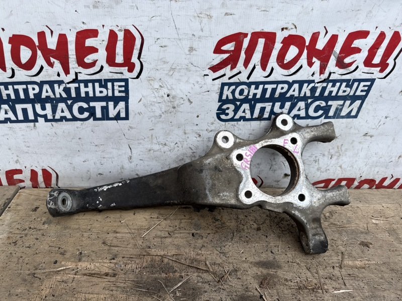 Цапфа TOYOTA CROWN GRS181 4GR-FSE передняя левая (б/у)