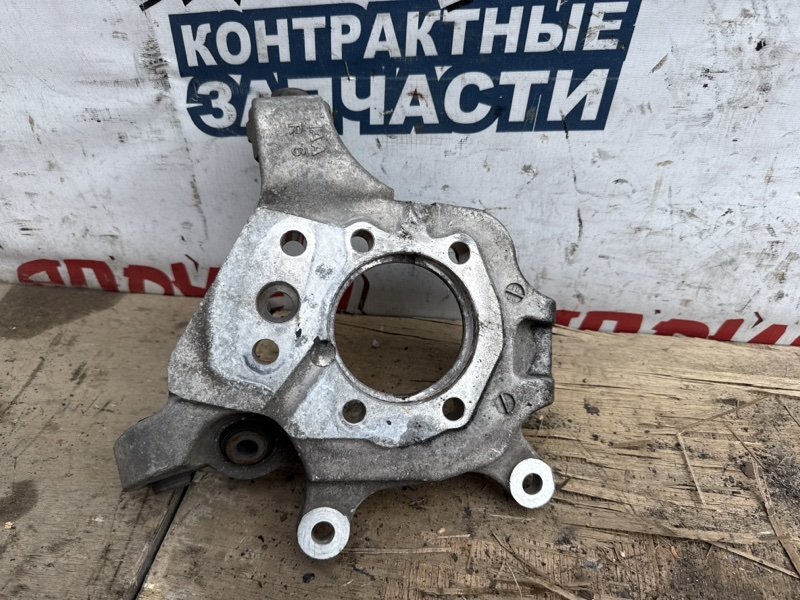 Цапфа NISSAN FUGA HY51 VQ35HR задняя правая (б/у)