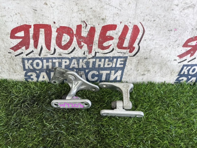 Петля двери MERCEDES-BENZ C-CLASS W203 M271KE18ML передняя правая (б/у)