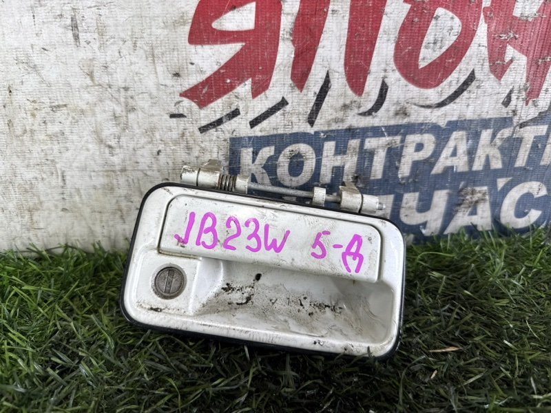 Ручка двери багажника SUZUKI JIMNY JB23W K6A (б/у)