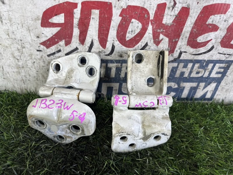 Петля двери багажника SUZUKI JIMNY JB23W K6A (б/у)